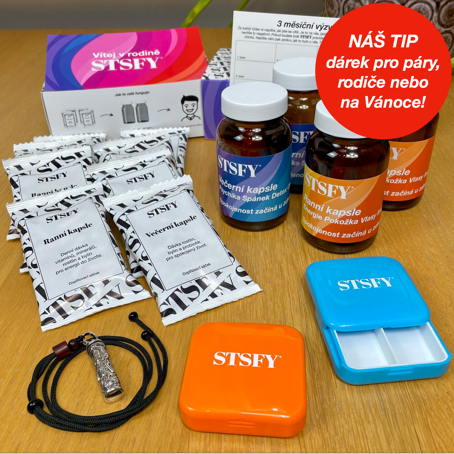 Štědrý balík zdraví pro rodiče nebo páry - 2 designová cestovní pouzdra, 4 lahvičky a krásný asijský přívěšek ZDARMA, mix 8 sáčků s vitamíny