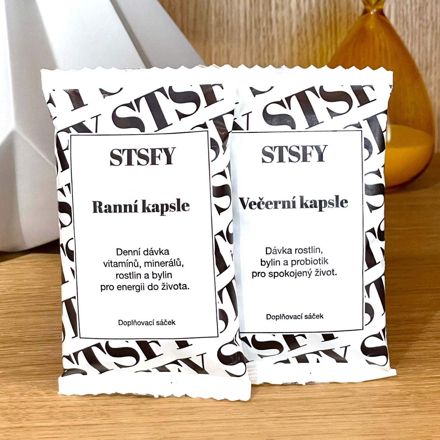 2 pouzdra Makronka a 2 lahvičky ZDARMA, mix 3 sáčků s vitamíny